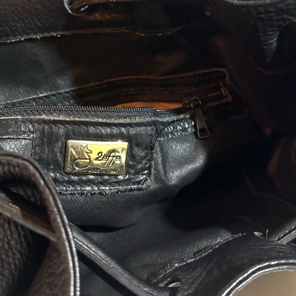 2 effe vintage unisex Elegant Black Leather Backpack - Picture 6 of 7